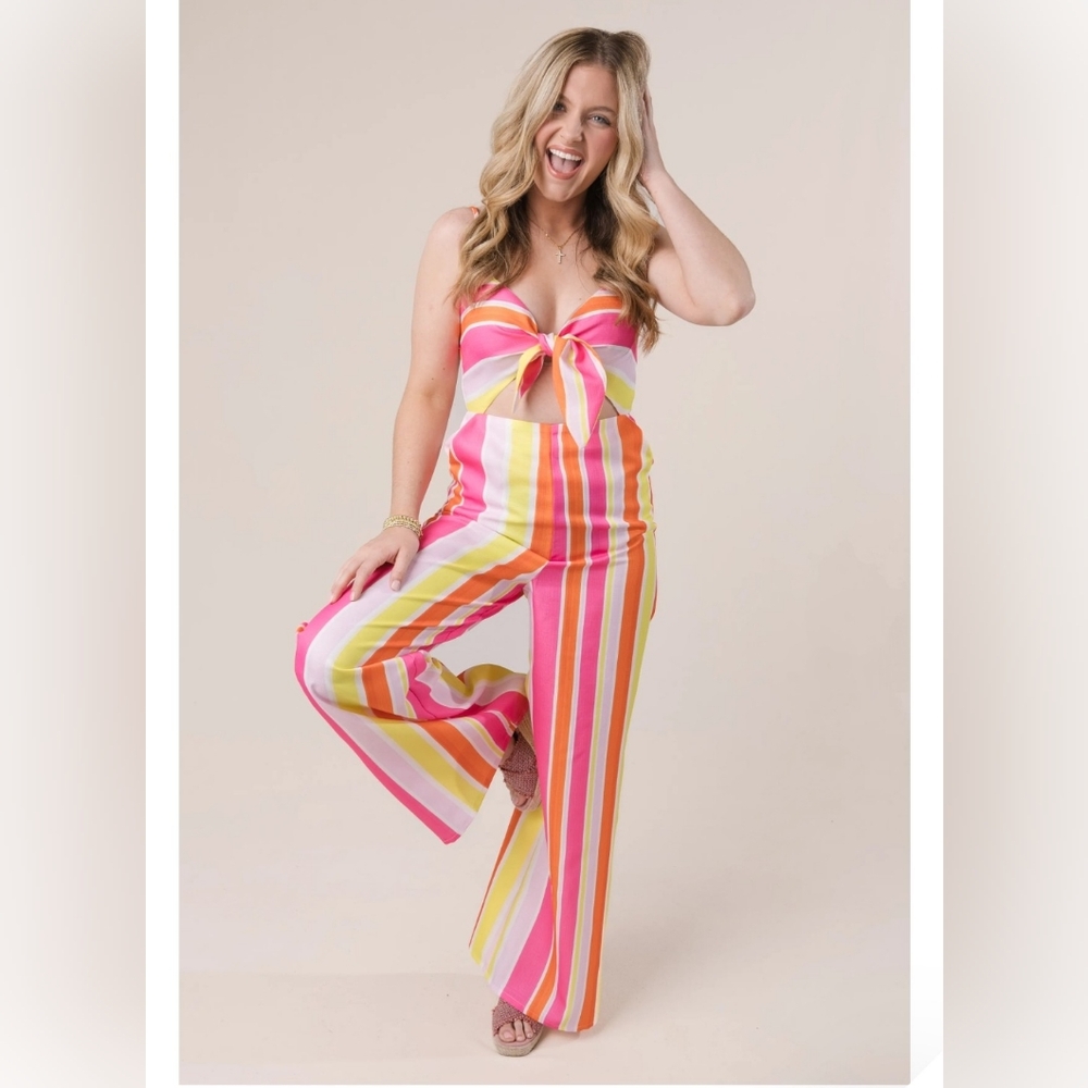 Main Strip tie front striped romper size large
